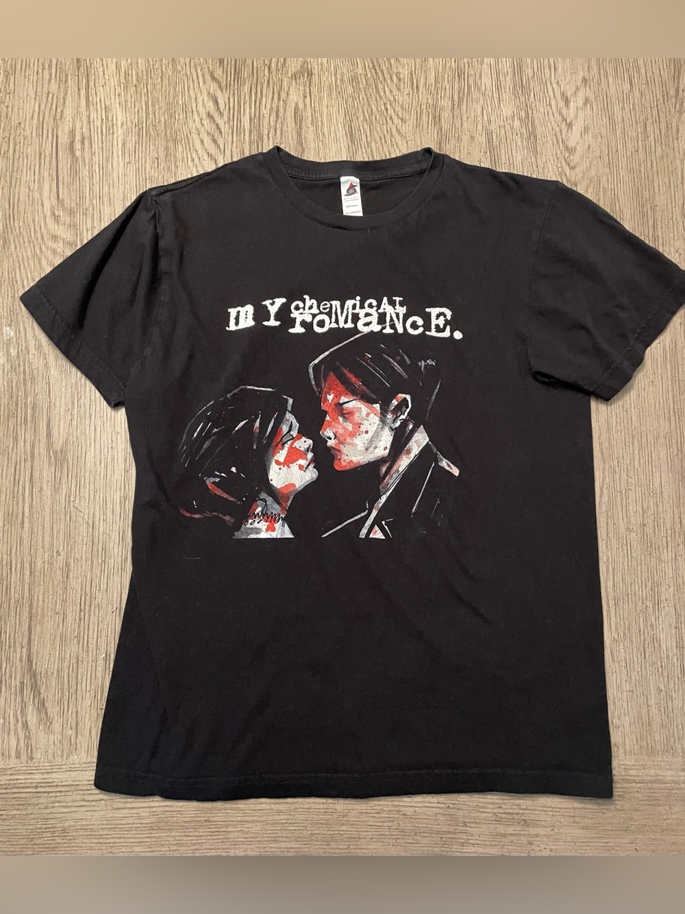 My Chemical Romance women’s tshirt, 100% cotton, M, excellent condition! 18x24